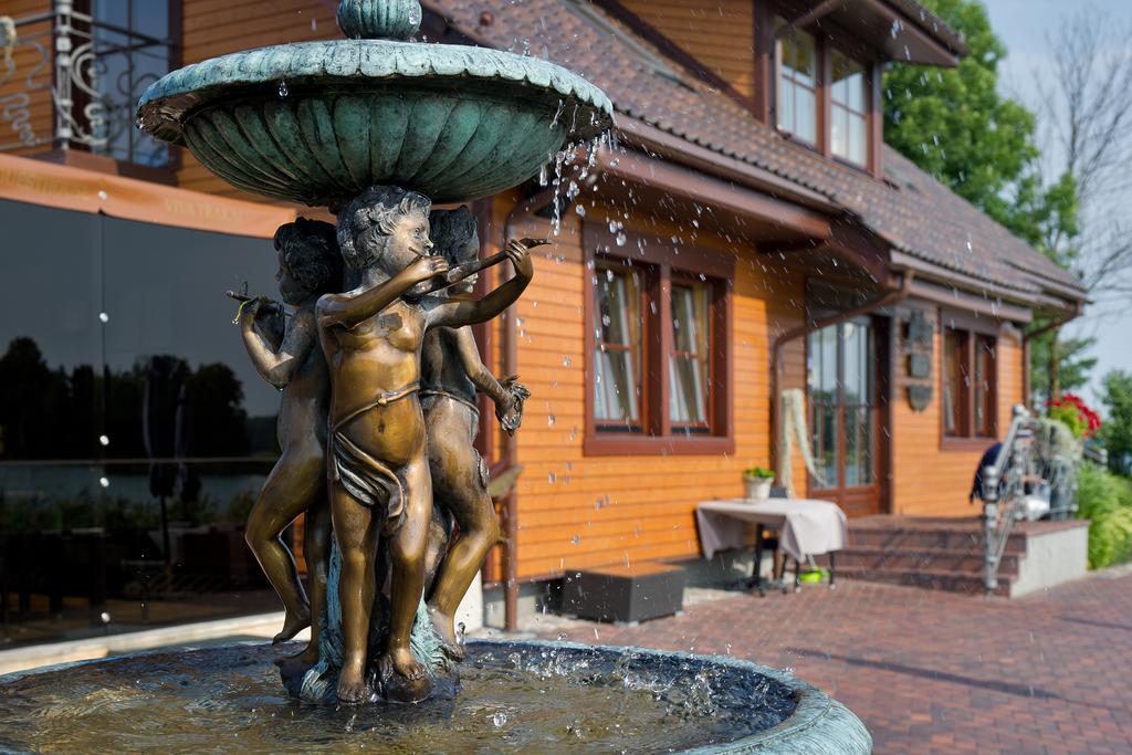 Viva Trakai Hotell Exteriör bild