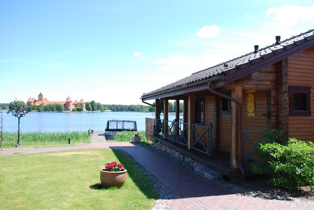 Viva Trakai Hotell Exteriör bild